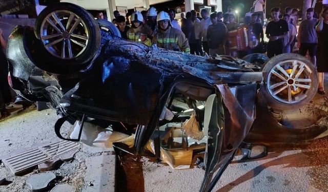 Defne’de takla atan otomobilin sürücüsü yaralandı