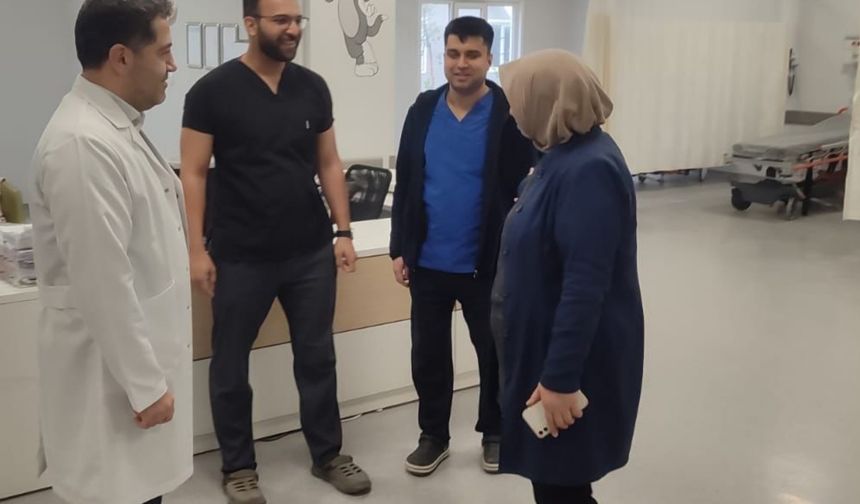 HATAY EĞİTİM VE ARAŞTIRMA HASTANESİ BAŞHEKİMİ DR. ÖĞR. ÜYESİ MEHMET BURAK DAL'DAN SAHA GEZİSİ