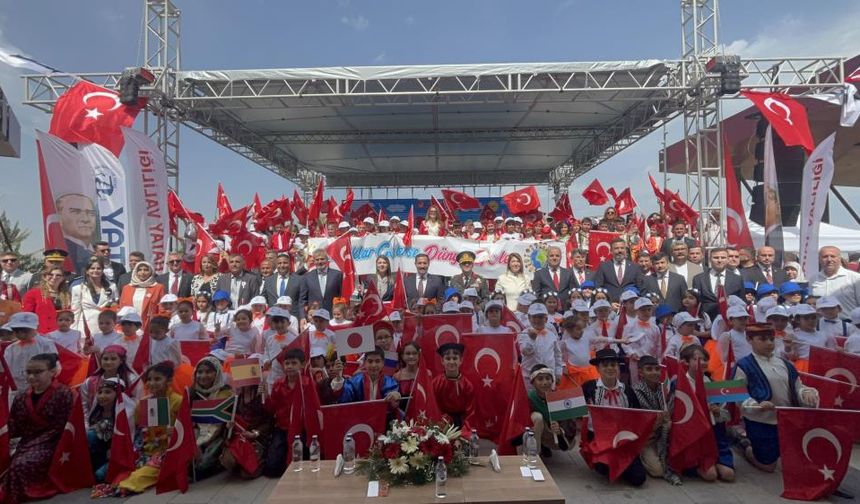 Depremin yaralarının sarıldığı Hatay’da 23 Nisan coşkusu