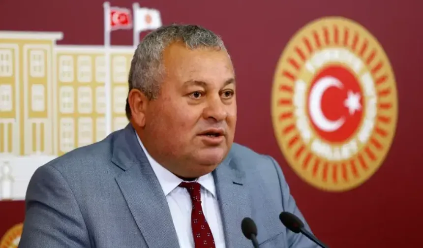 Cemal Enginyurt çılgına döndü! Açtı ağzını yumdu gözünü