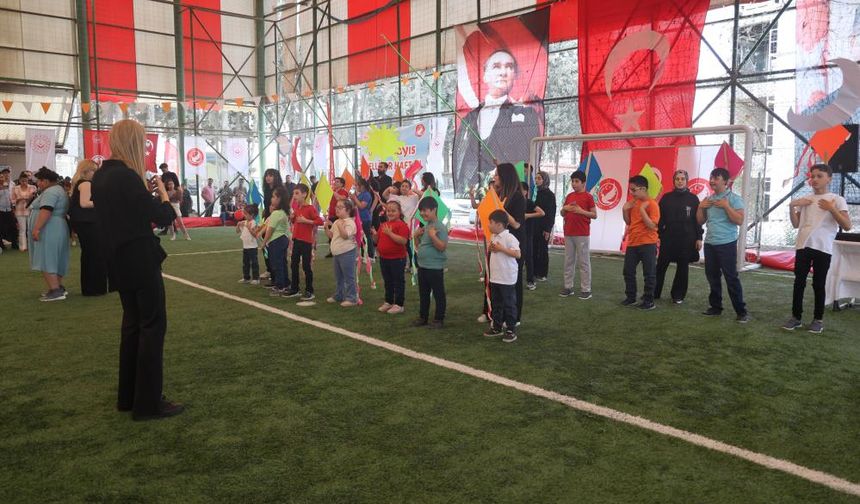 Depremzede engelliler doyasıya eğlendi