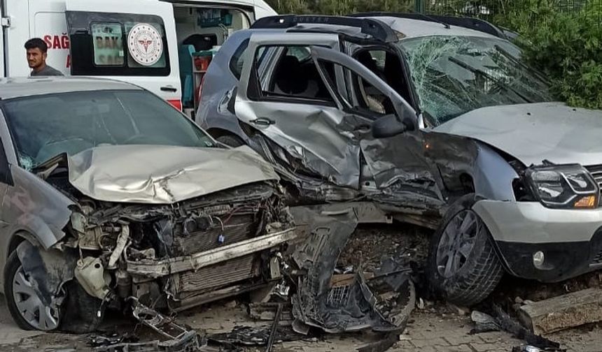 Belen'de trafik kazası: 2 yaralı