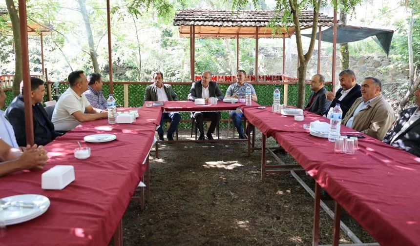 Başkan Yapar, muhtarlarla bir araya geldi