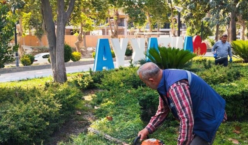 Antakya Belediyesi’nden parklar ve yeşil alanlarda titiz çalışma