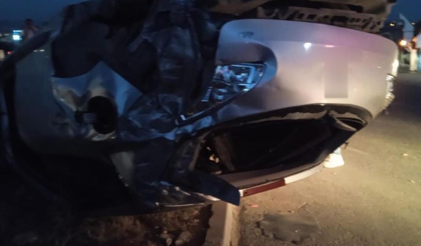 Ters dönen otomobilin sürücüsü yaralandı