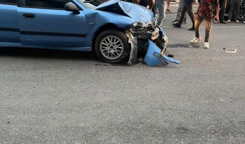 Dörtyol’da asker uğurlama konvoyunda kaza: 1 yaralı
