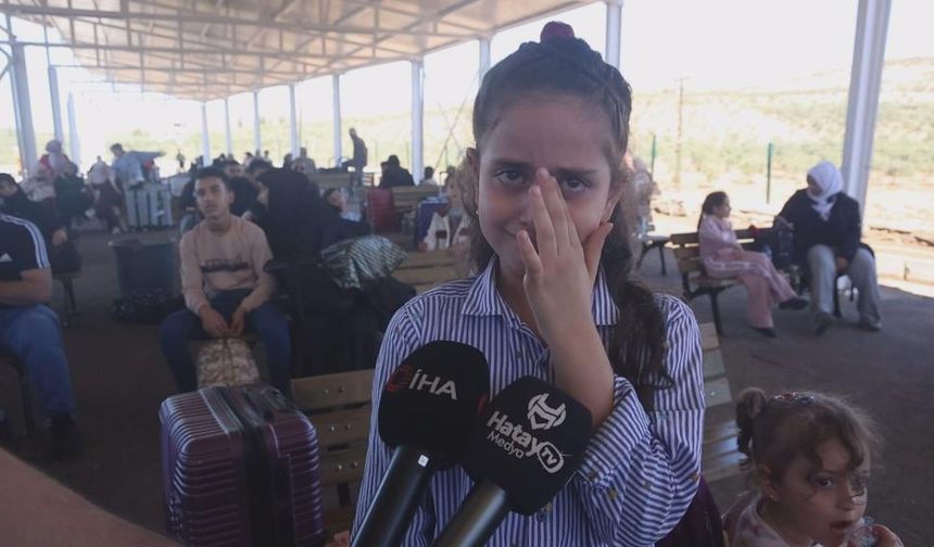 9 yaşındaki Suriyeli çocuk, gözyaşları içerisinde "Türkiye benim ikinci vatanım" sözleriyle ülkesine döndü