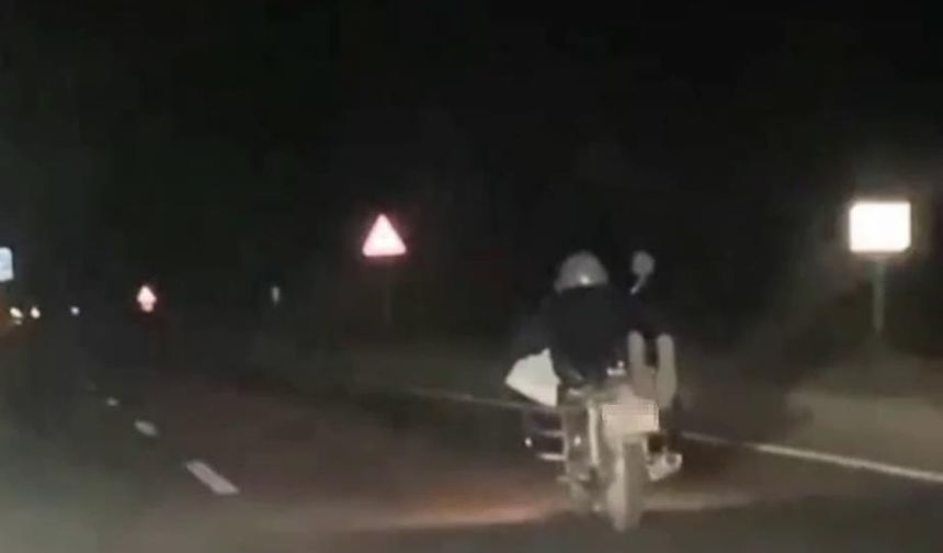 Motosikleti yüzüstü uzanarak kullanan sürücüye 5 bin 146 TL ceza