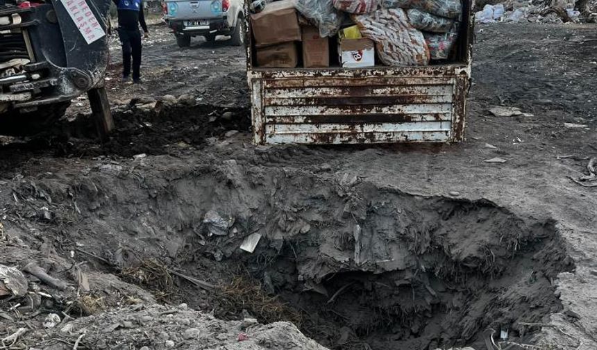 Tarihi geçmiş ürünlerle çocukları zehirleyeceklerdi: 2 ton cips, şekerleme ve çikolata imha edildi