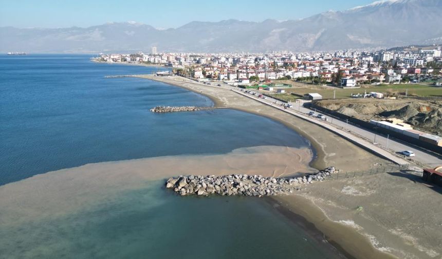 Deniz suyunda yaşanan çekilme vatandaşları tedirgin etti