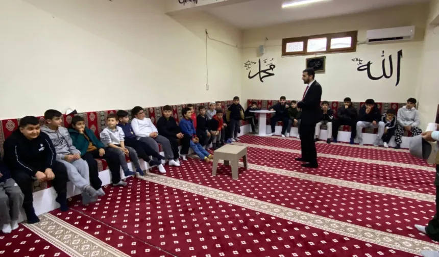 Müftü Rıdvan Şahin Narlıca’da Gençlerle Buluştu