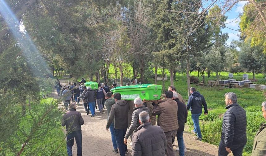 Su dolu temele düşerek ölen 2 kardeş yan yana defnedildi