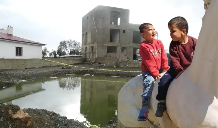 2 kardeşe mezar olan havuz temelinin 8 aydır açık