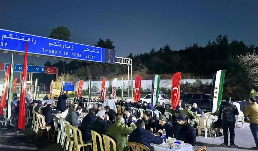 Yayladağı Gümrük Kapısı’nda dostluk iftarı