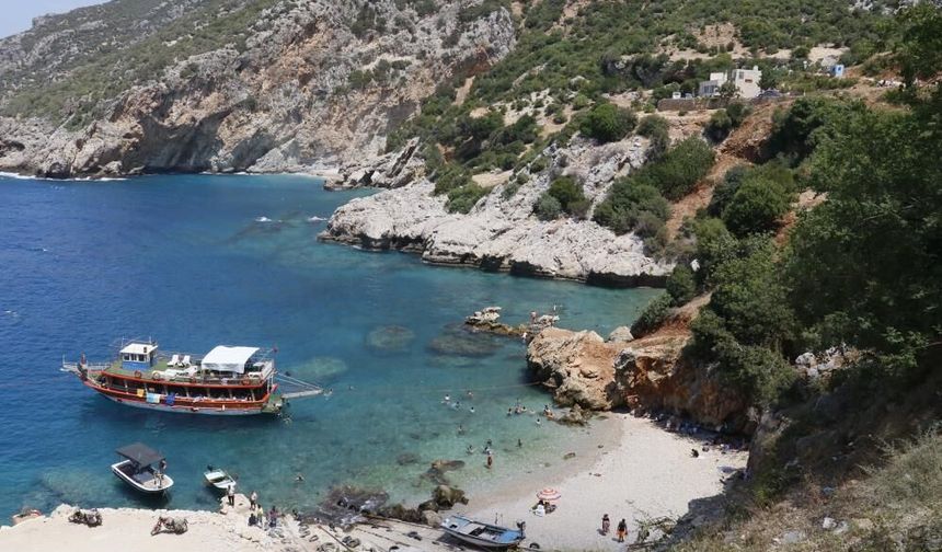 Yayladağı'nın gizli cenneti Karamağara koyuna Sualtı Savaş Müzesi kuruluyor