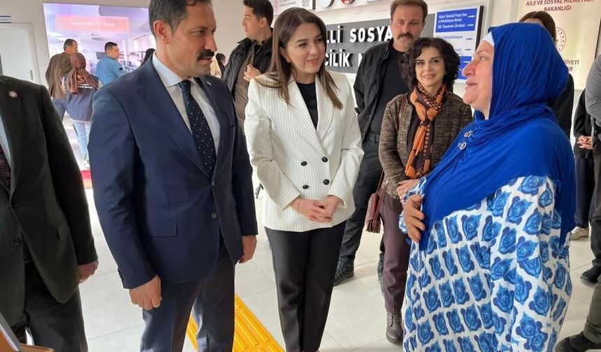 Yeni yuvası için göz yaşları içerisinde devlete teşekkür etti