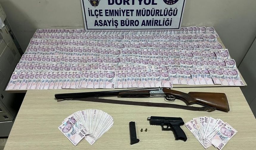 Araçtan 100 bin lira para çalan şüpheli yakalandı