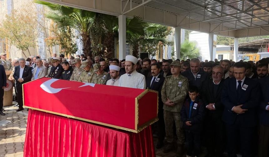 Şehidimiz son yolculuğuna uğurladı