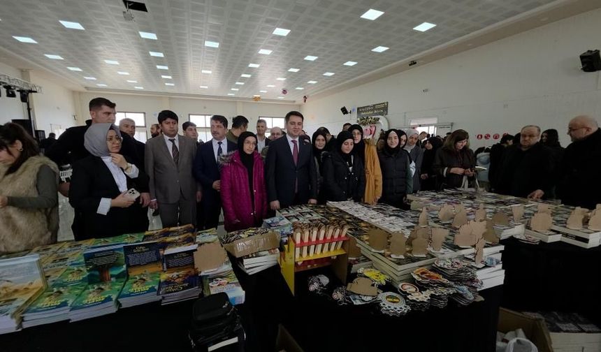 Hassa’da kitap şenliği