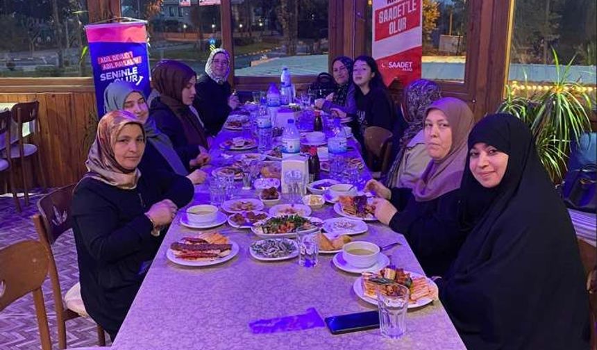 Saadet Partisi Payas Kadın Kollarından