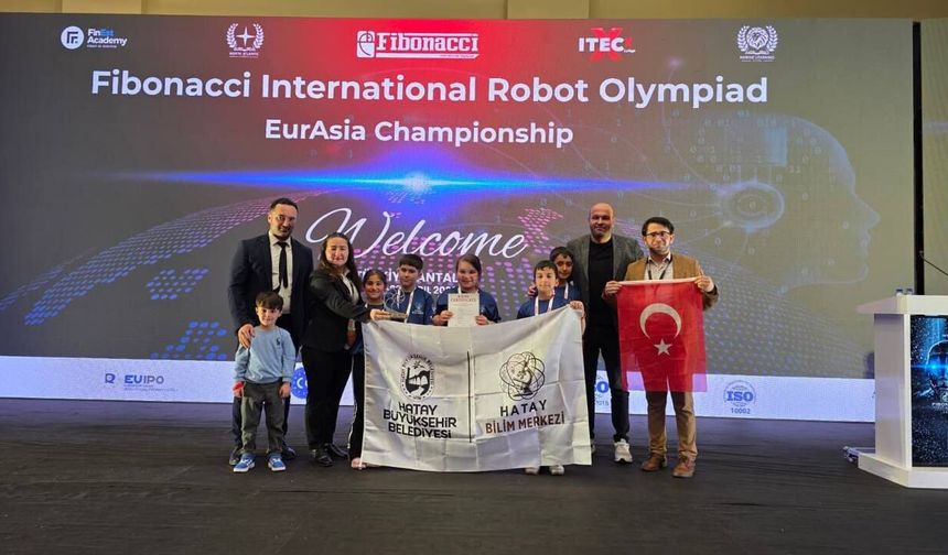 Hataylı öğrenciler uluslararası robot olimpiyatlarında büyük başarı elde etti