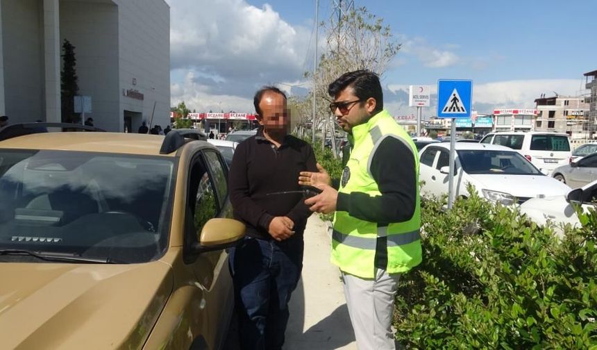 Çektiğimiz eziyeti bir görseler, inanıyorum ki oturup ağlarlar