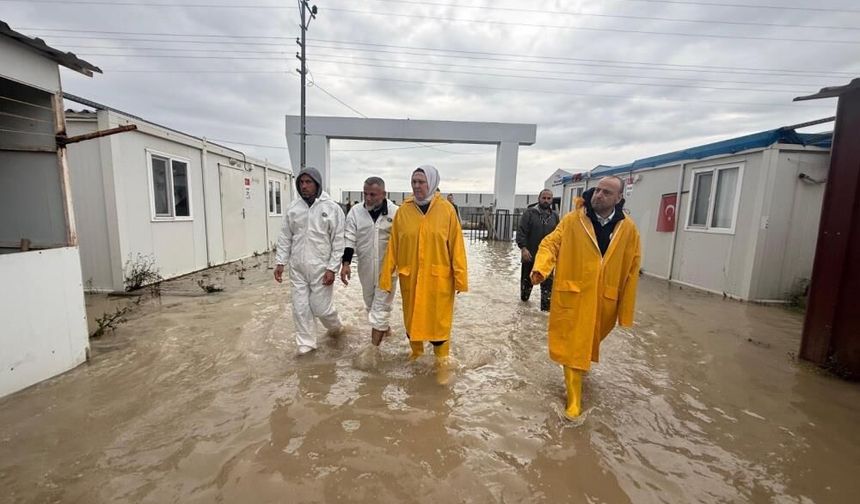 Antakya Belediyesi, sel afetinin vurduğu noktalarda incelemelerde bulundu