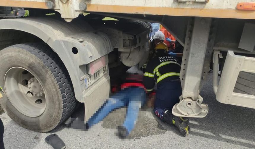 Tır şoförü, kendi tırını tamir ettiği esnada aracın altında ezilerek can verdi