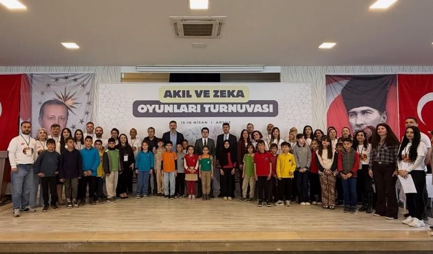 Arsuz’da akıl ve zeka oyunları turnuvası başladı