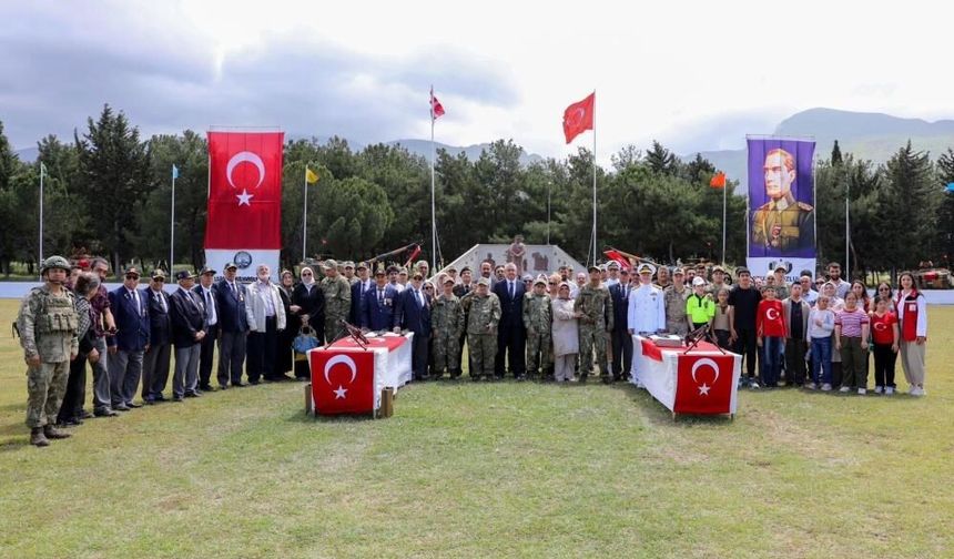 Engelli bireyler temsili askerlik töreninde yemin etti