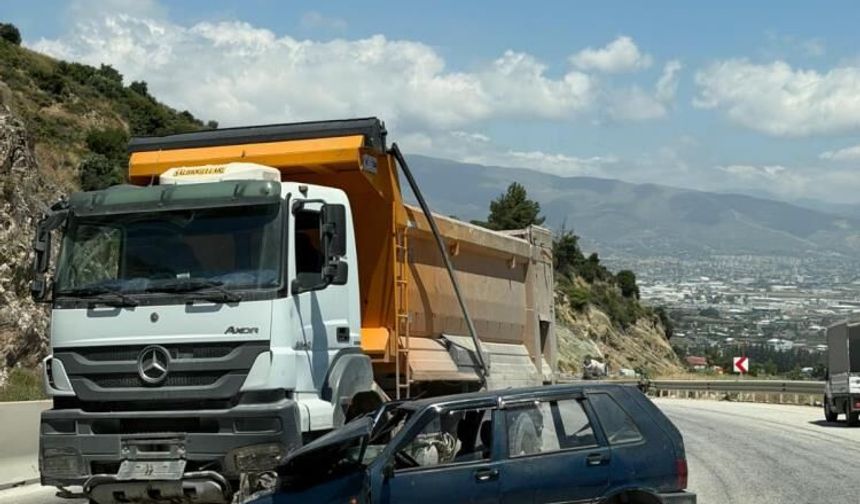 Antakya’da trafik kazası: 2 yaralı
