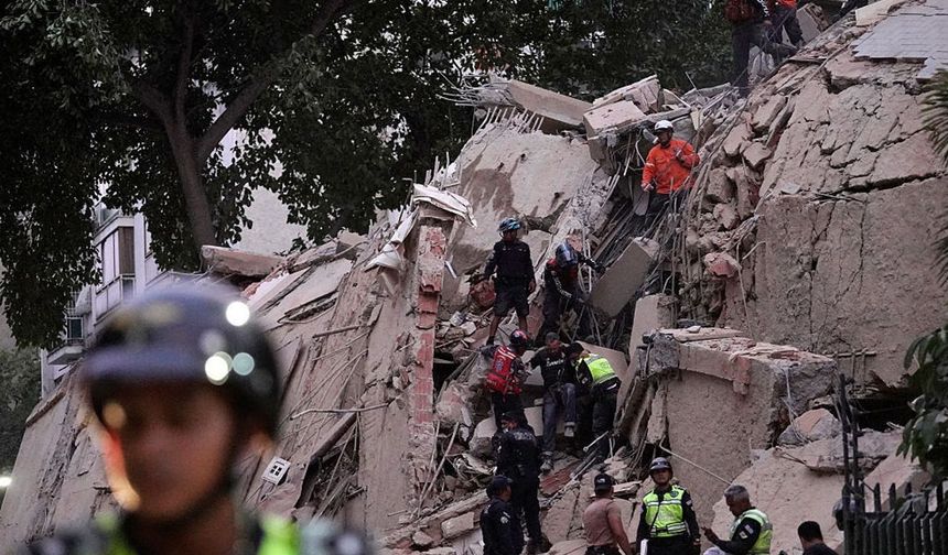 Venezuela, 7.5 ve 7.2 büyüklüğündeki iki şiddetli depremle sarsıldı!
