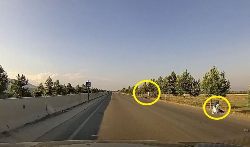 Motosikletteki çiftin yere savrulduğu anlar