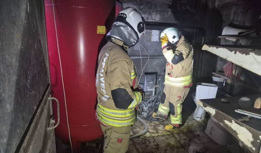 Arsuz’da kazan dairesi yangını binaya sıçramadan söndürüldü