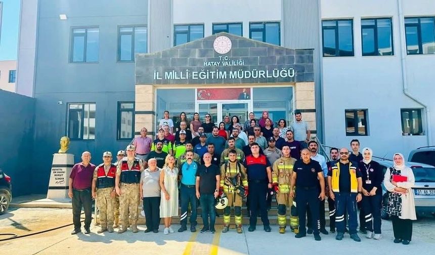 Hatay İl Milli Eğitim Müdürlüğü’nde yangın eğitimi ve tatbikat düzenlendi