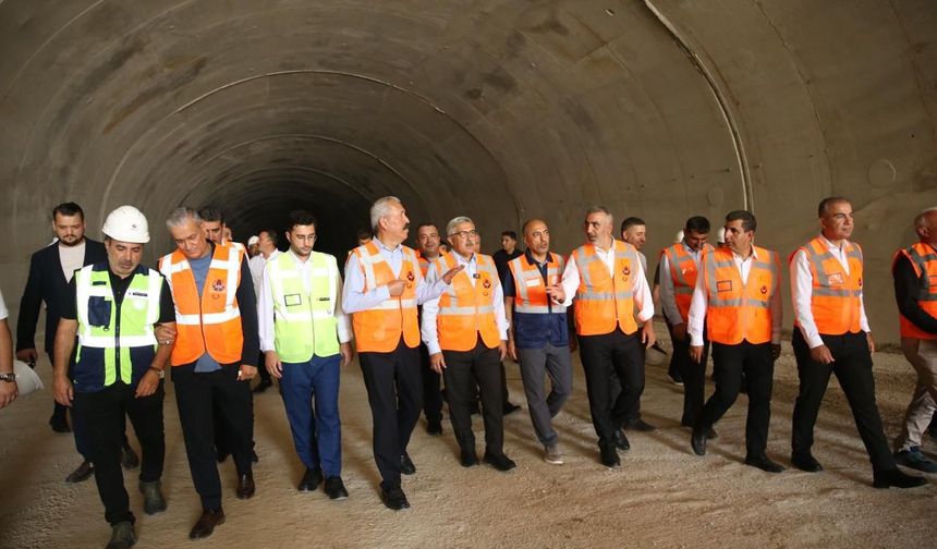 Yayman: İskenderun-Topboğazı Otoyolu Projesi 2028'in sonunda, 2029'da tamamlamış olacağız