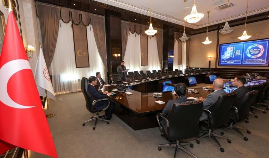 Vali Masatlı, HatayBOT Robot Yarışması hazırlıklarını değerlendirdi