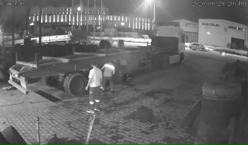 45 günlük evli çiftin yaralandığı kaza kamerada