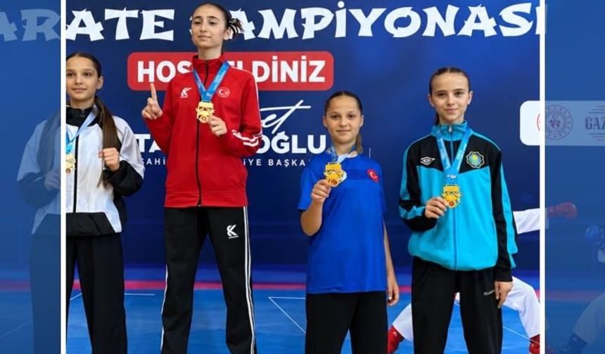 Antakya Belediyesi karate takımı 12 madalya kazandı