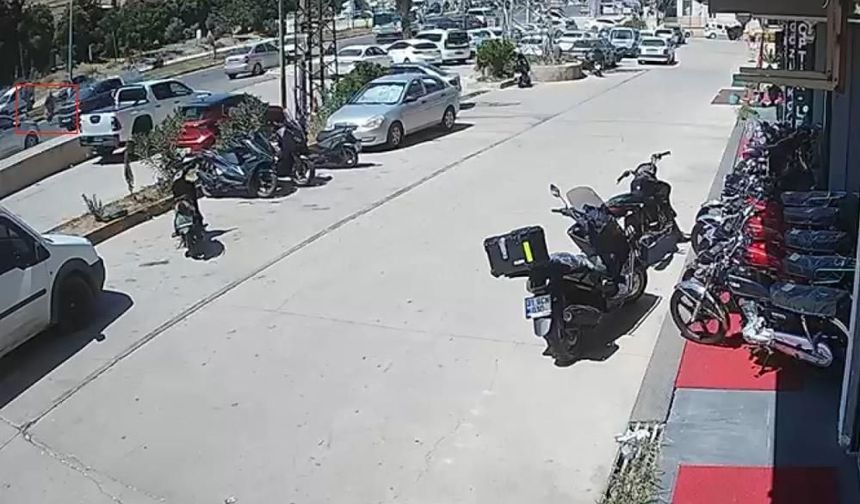 Otomobilin çarpmasıyla metrelerce havaya uçarak can veren kadının evladından çağrı!